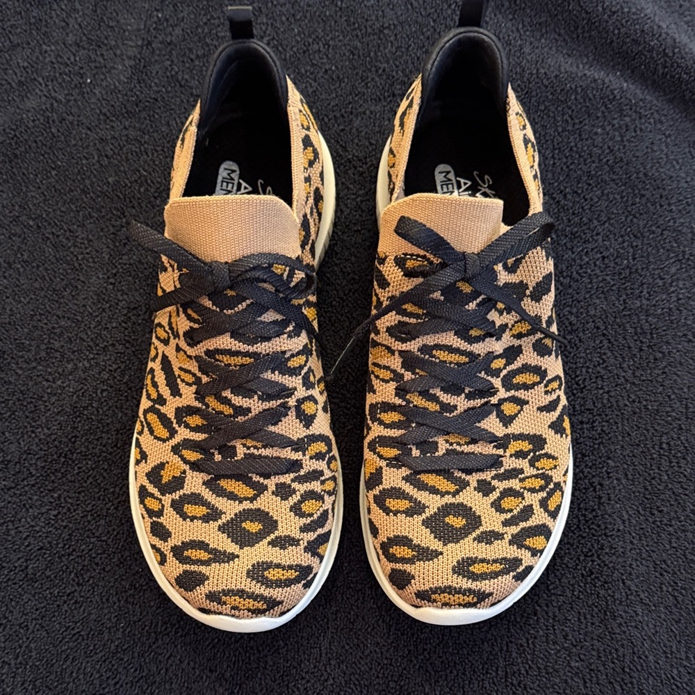 Skechers Leopard Pattern Sneakers with Black Accents